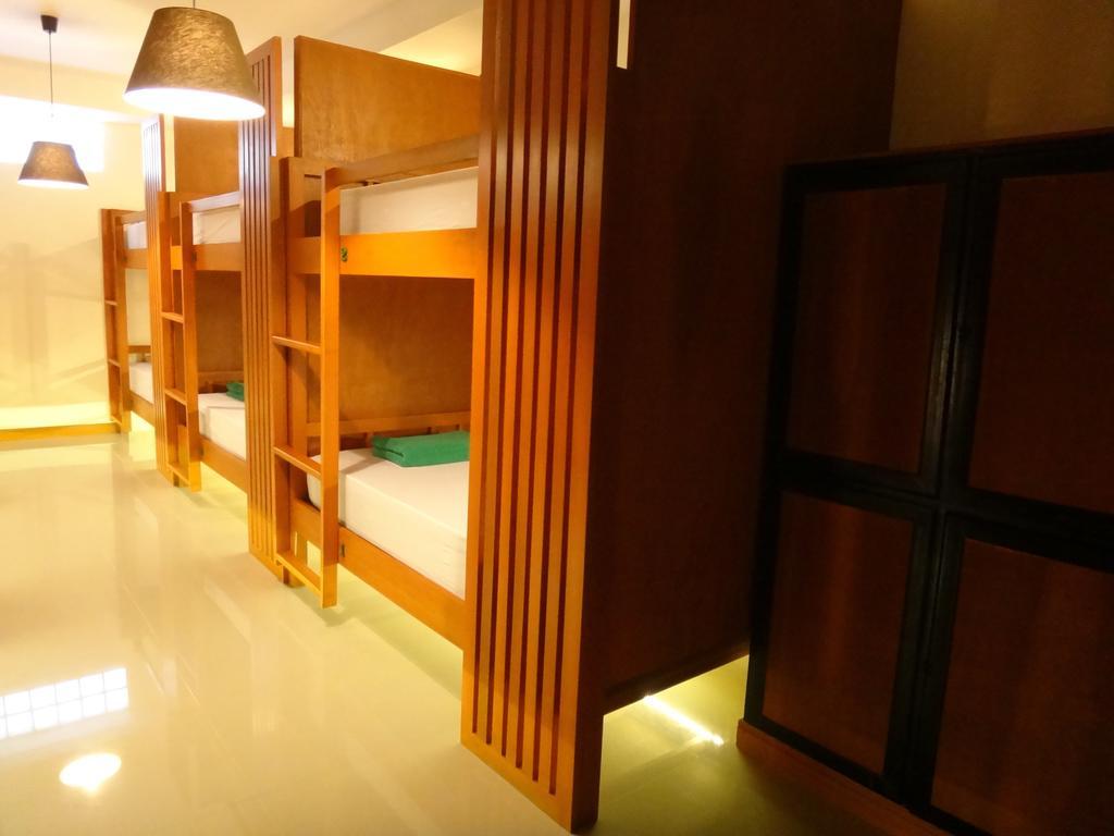 Phangan Pearl Hostel Хаад Рин Екстериор снимка