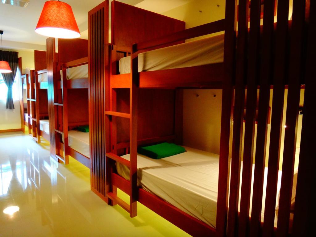 Phangan Pearl Hostel Хаад Рин Екстериор снимка