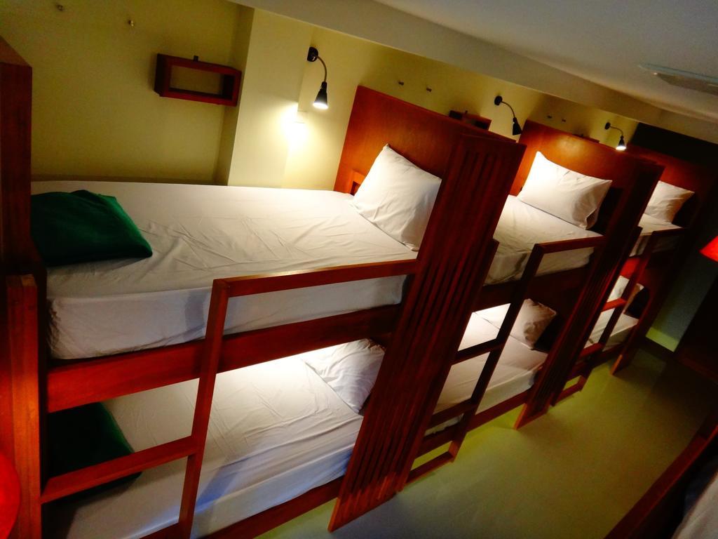 Phangan Pearl Hostel Хаад Рин Екстериор снимка