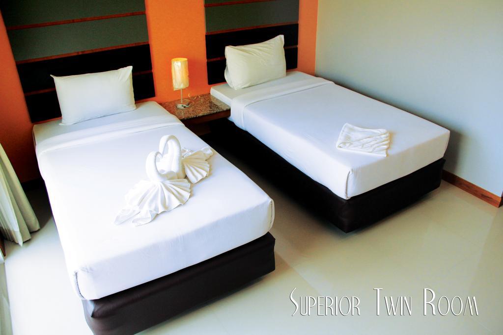 Phangan Pearl Hostel Хаад Рин Екстериор снимка