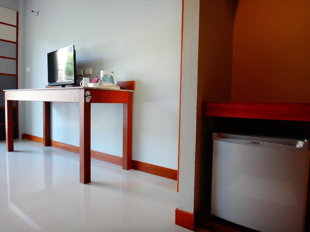 Phangan Pearl Hostel Хаад Рин Екстериор снимка