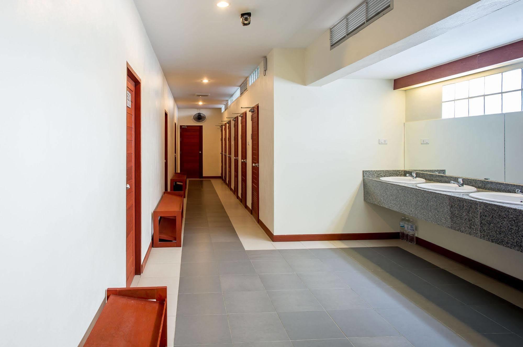 Phangan Pearl Hostel Хаад Рин Екстериор снимка