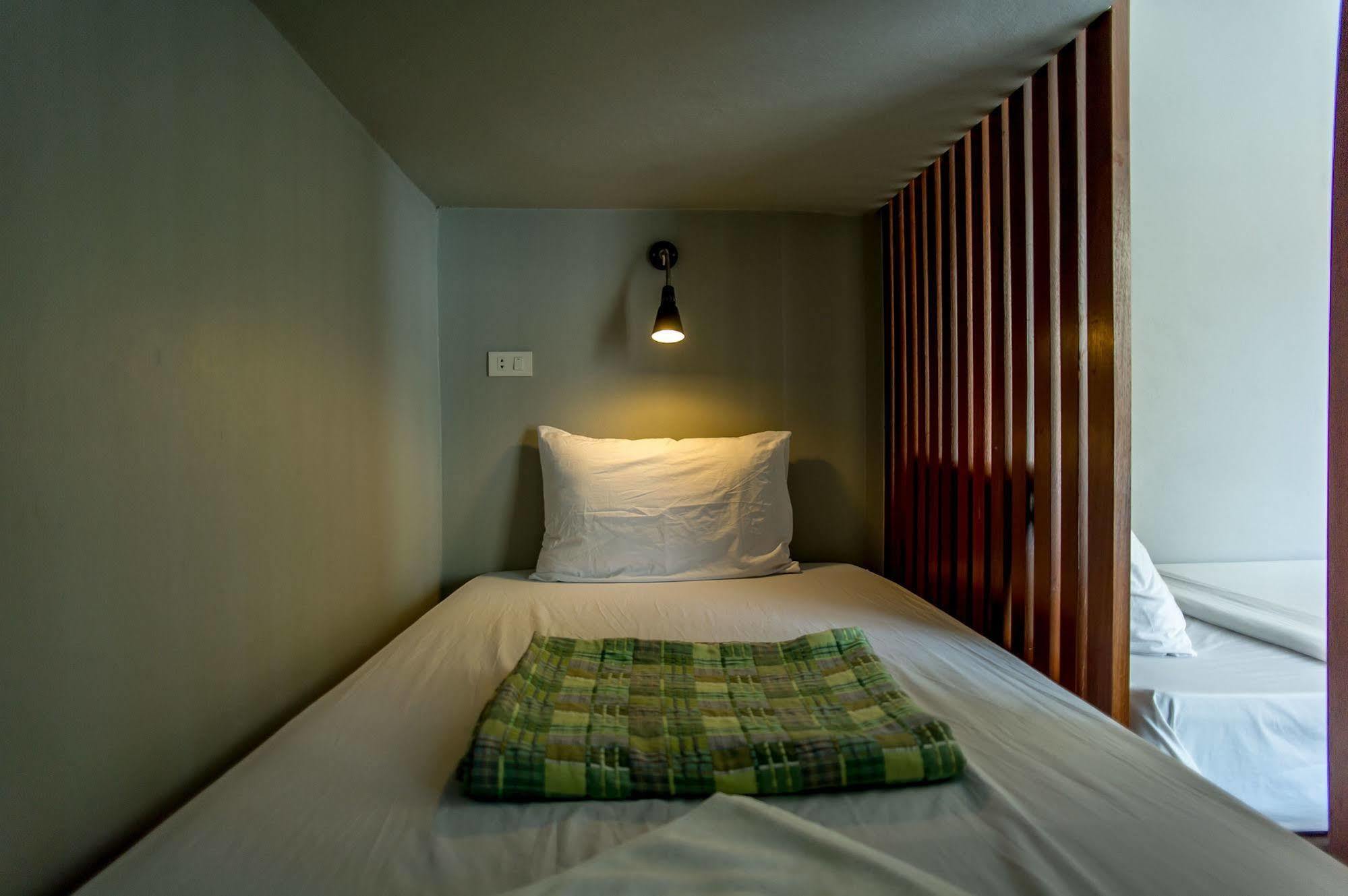 Phangan Pearl Hostel Хаад Рин Екстериор снимка