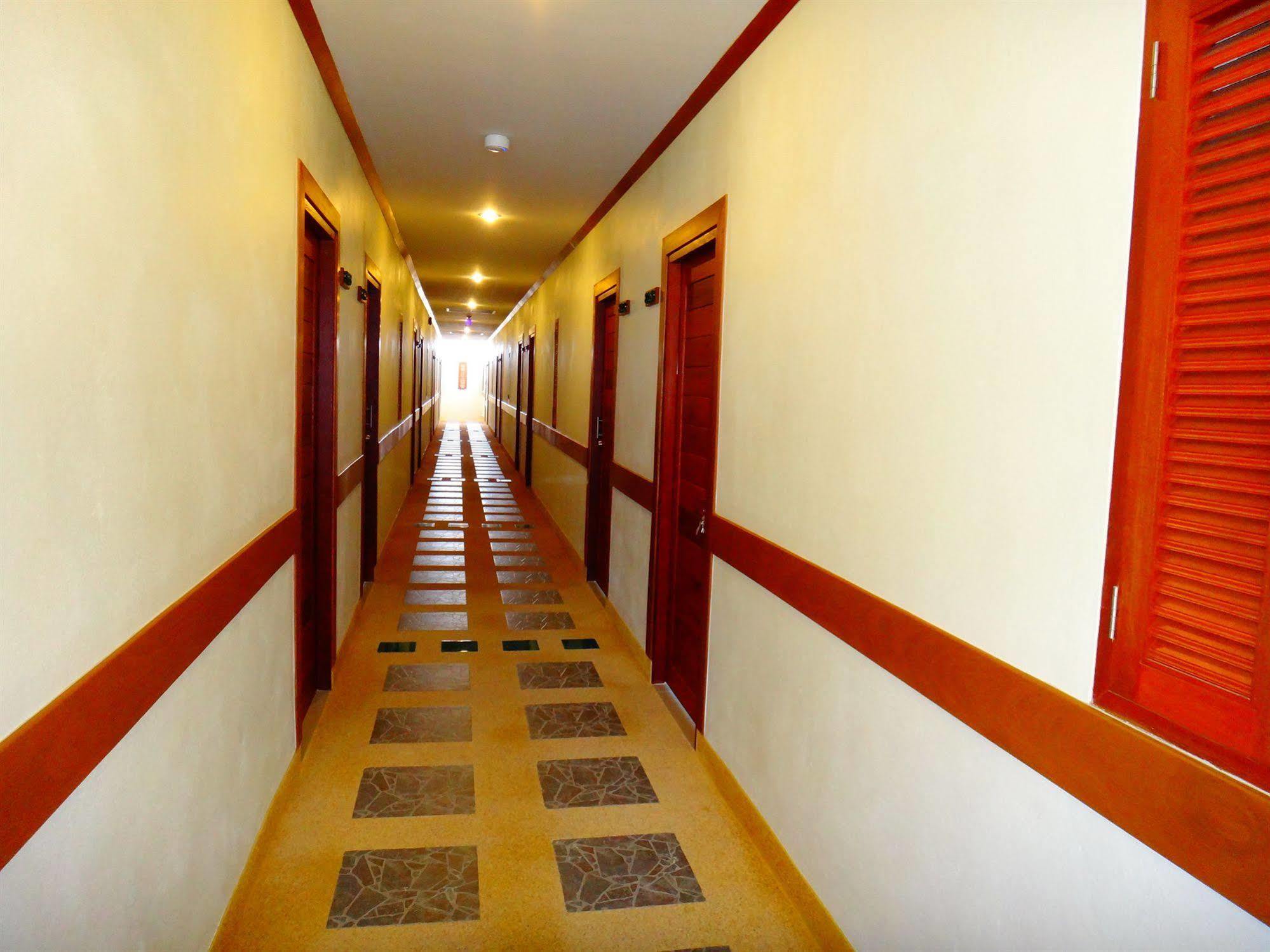 Phangan Pearl Hostel Хаад Рин Екстериор снимка